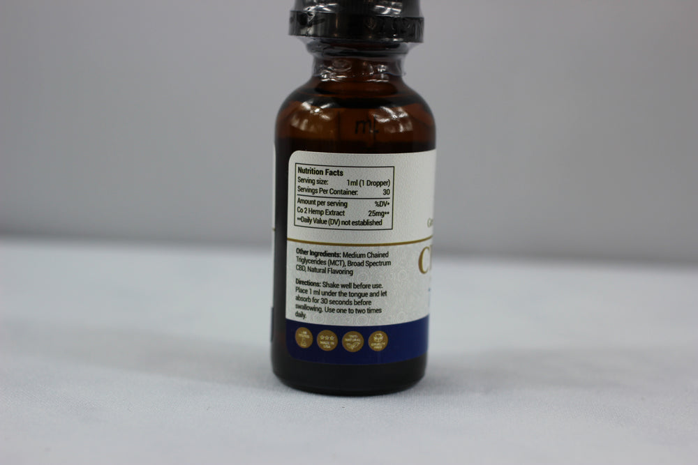 
                  
                    Load image into Gallery viewer, Berry Broad Spectrum CBD Oil 750mg
                  
                